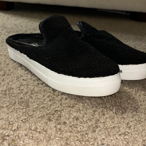 Dolce Vita Black Sherpa Slip on - Picture 2 of 3